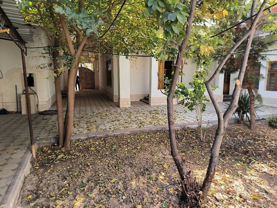 Продается 2,1 сотки на Буюк Ипак Йули, Никитина, Хирмонтепа