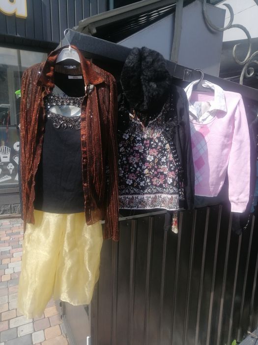 ОДЕЖКА! верхняя, кофты, Обувная !