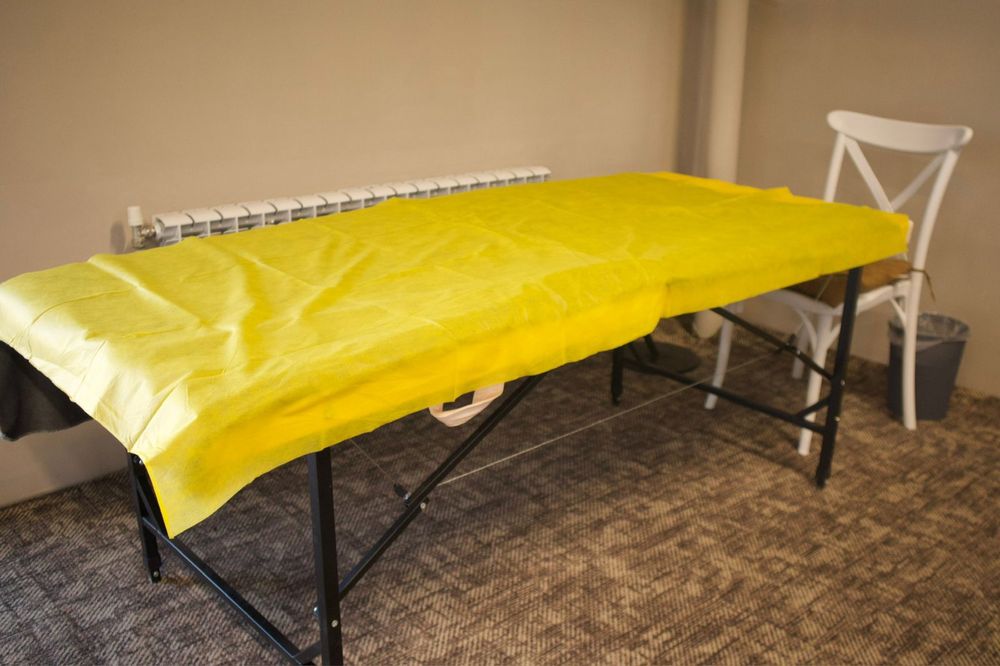 Сдам кушетку в салоне