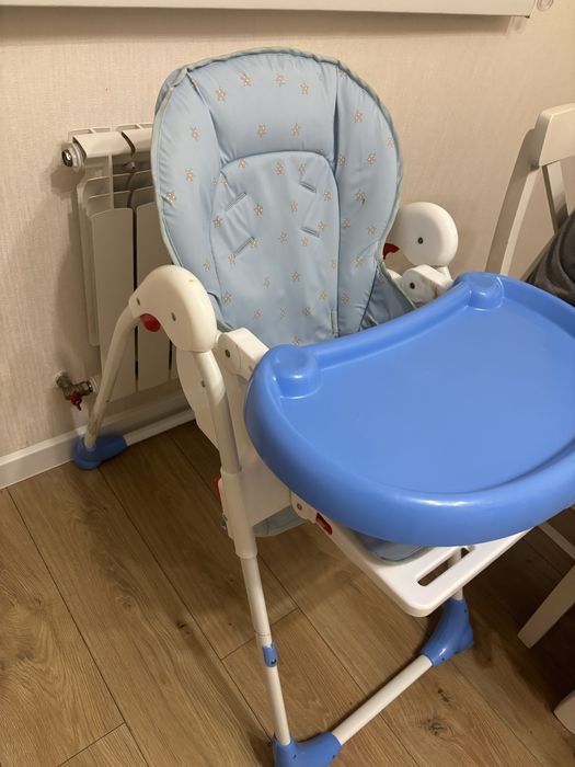 Детский столик для кормления