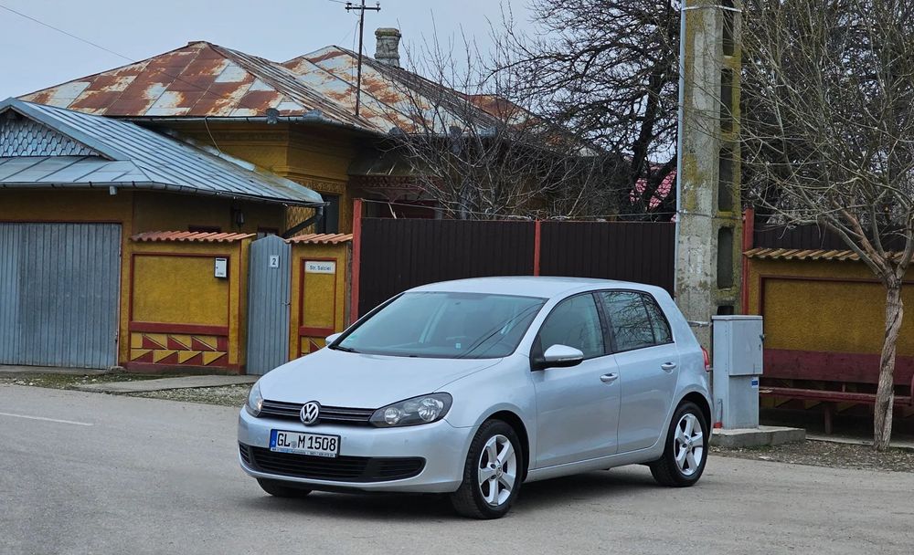 Volkswagen Golf VW Golf 6 1.6 MPI DSG Automata Navigatie Clima SenzoriParcare Cameră