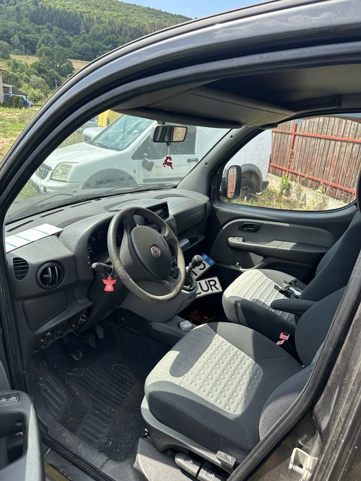 Dezmembrez fiat doblo