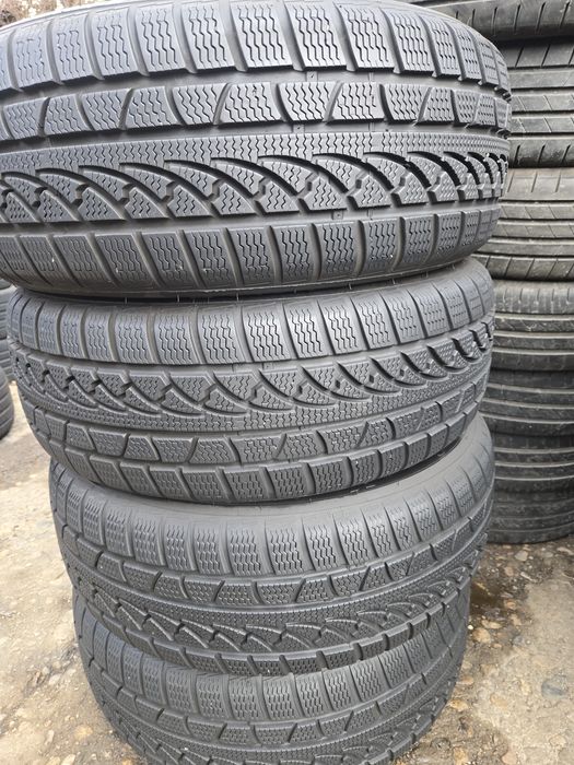 4бр. 225 55 17 Petlas зимни.