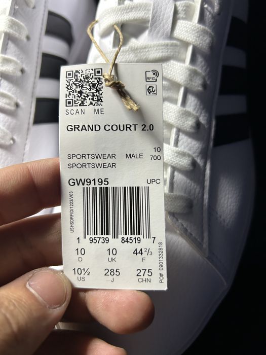 Оригинкл кросовки adidas