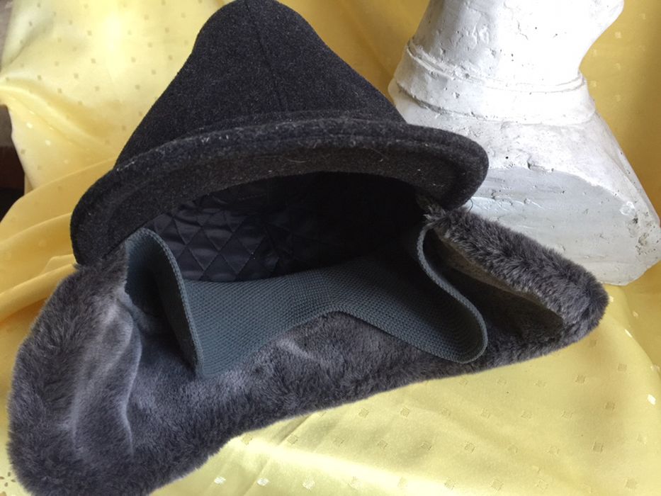 Зимна Шапка ,canda, от филц с подплата и топли наушници!