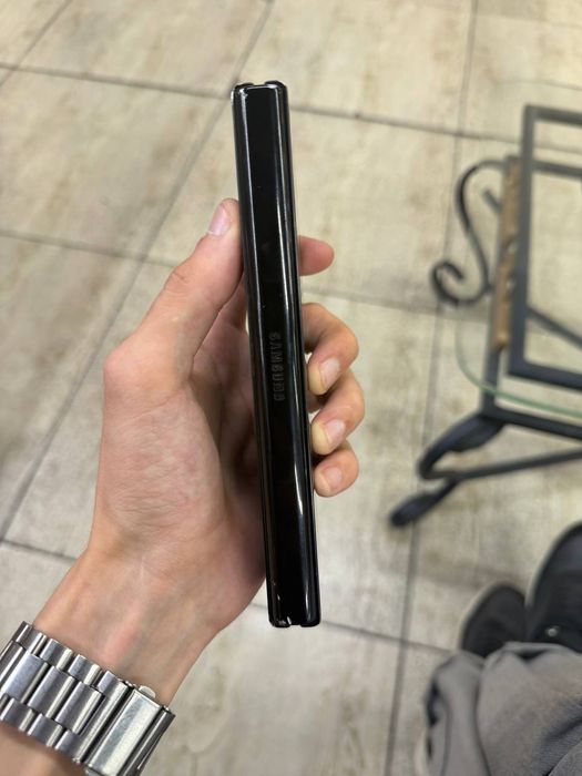 Samsung galaxy z fold 3
