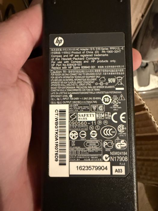 Оригинален захранващ адаптер HP 65w/90w/120w/230w
