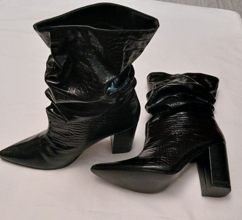 Botine Sergio Todzi negre lacuite, cu toc înalt, marimea 40