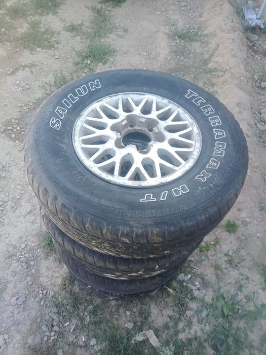 Продам диски с резиной