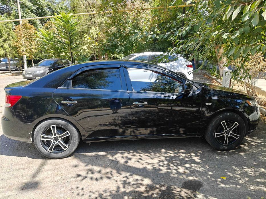 Kia Forte 2009 год