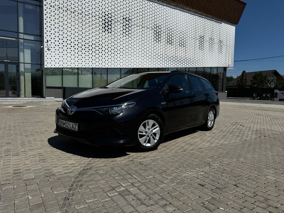 Toyota auris hybrid