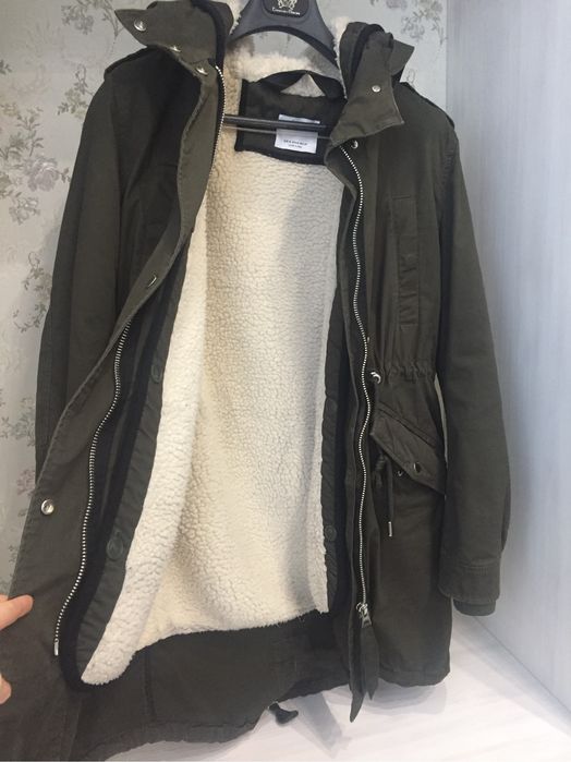 Парка Bershka размер М