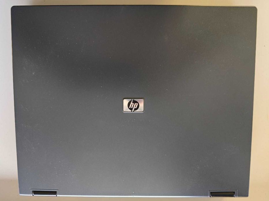 Продавам лаптоп за части HP Compaq nc 6120