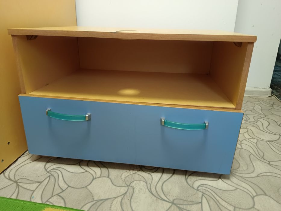 ТВ-тумбы или комод