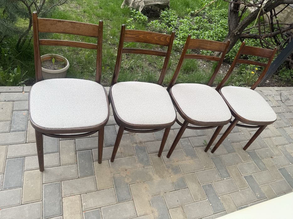 Стулья 4 штуки по 7500