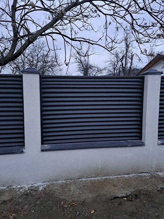 Construim garduri și porți exact după cerințele dumneavoastră (cu sau fără stâlpi de beton), cu fundație (sau fără fundație la cerere), la dimensiuni