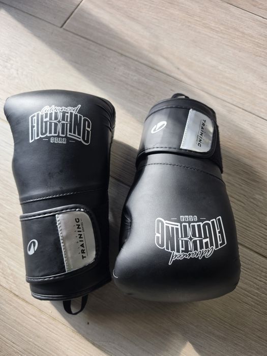 Echipament kickbox MMA copii marime M 8- 13 ani