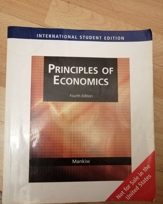 Учебници по икономика на английски език, цена 50 лв за 1 брой.