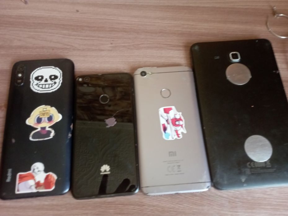 Продам телефон Redmi 10 и в подарок