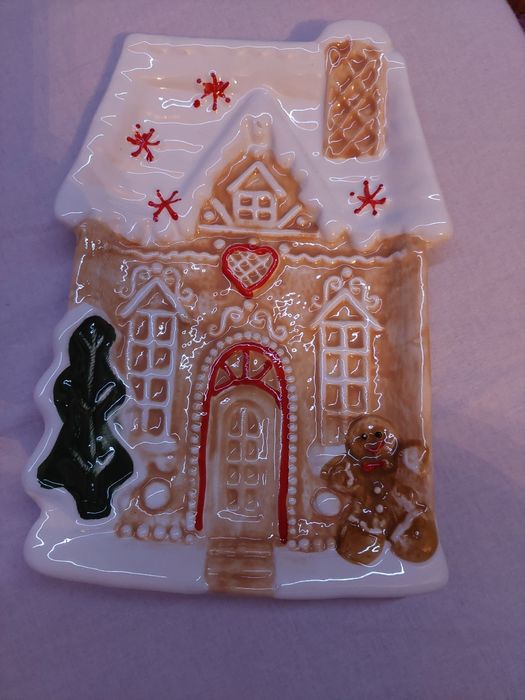 Декаративна коледна чиния