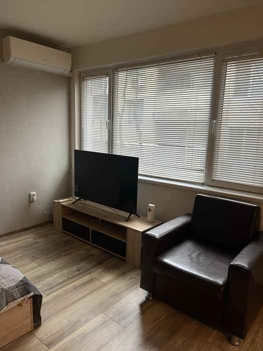 Дава се под наем Едностаен апартамент в Варна, Спортна зала - 40 кв.м за 550 € - Снимка #3