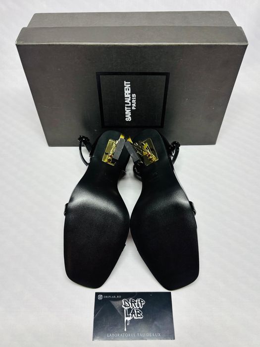 Tocuri YvesSaintLaurent