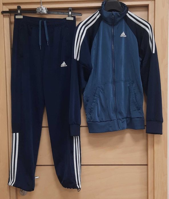 Adidas-Много Запазен