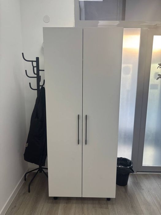 Платяной шкаф белый