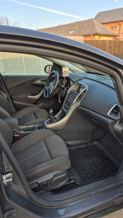 Opel Astra J 2012 1.7 Diesel