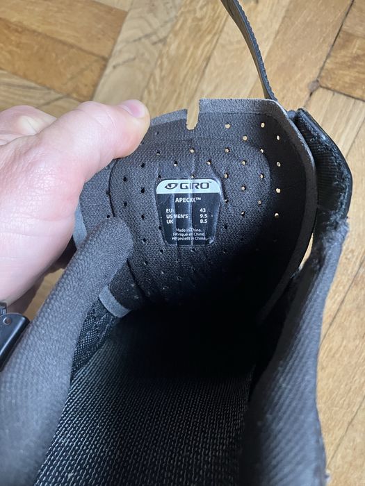 Giro Apekx 43 pantofi cilclism