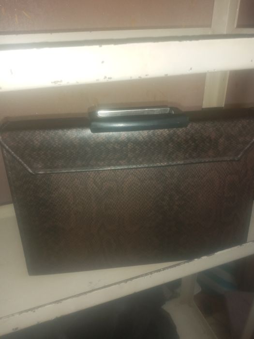 Продам сумку под ноутбук