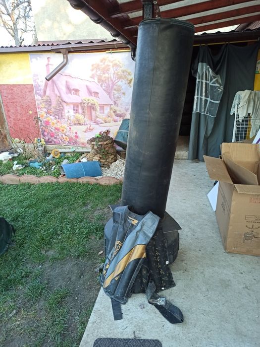 Vand sac de box si vesta grea (cu nisip)