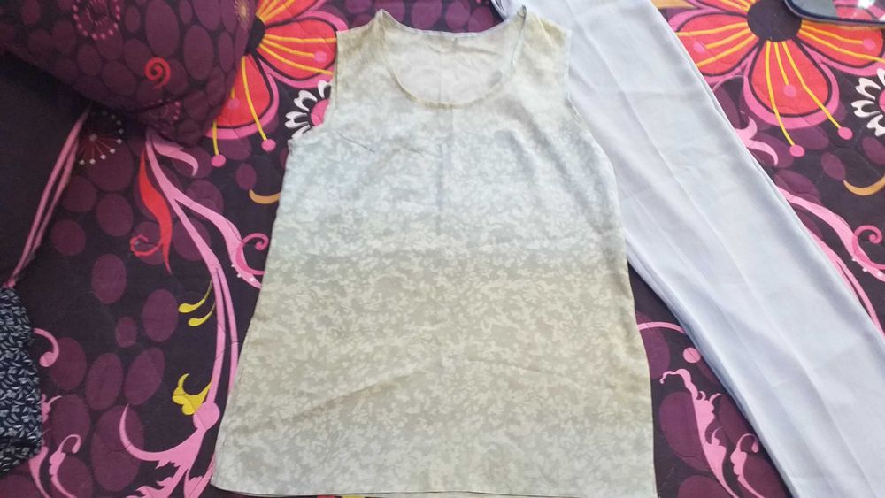 Дамски  красиви лотове-всеки на цена 25-35лв.