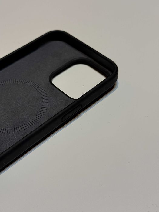 Husa Vetter Silicon MagSafe - iPhone 15 Pro Max