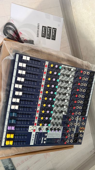Жаңа Soundcraft EFX8