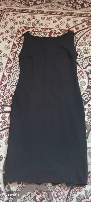Продаётся чёрное платье