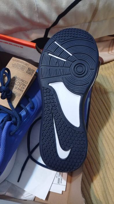 Adidași Nike nou nouți