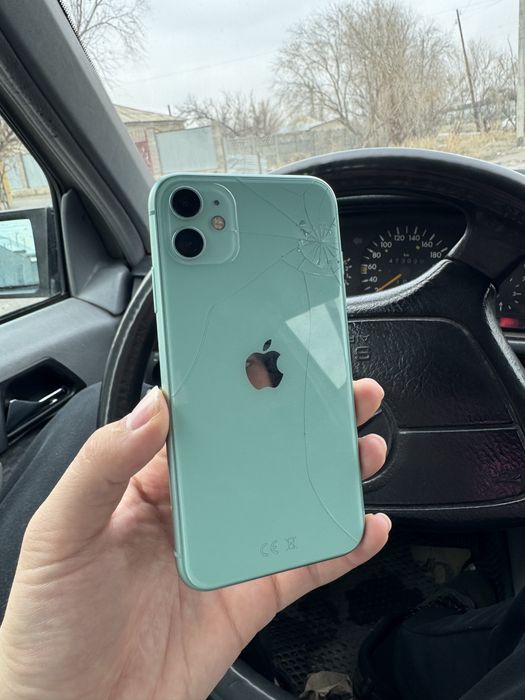 iPhone 11 128GB в норм состоянии