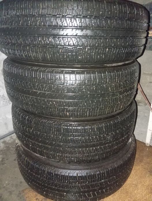 Продам шины,всесезонка,215/60/R17.
