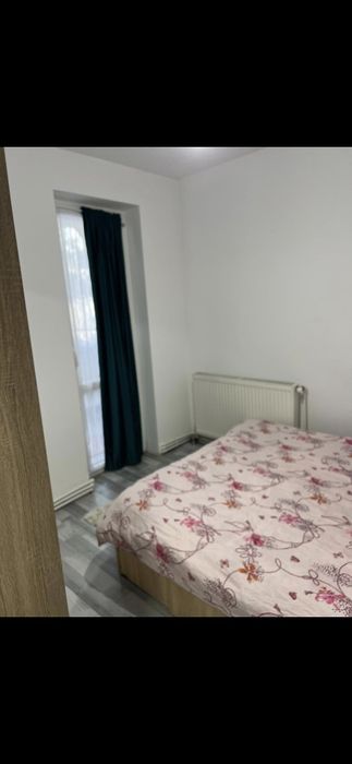 Închiriez apartament 2 camere str.Oituz