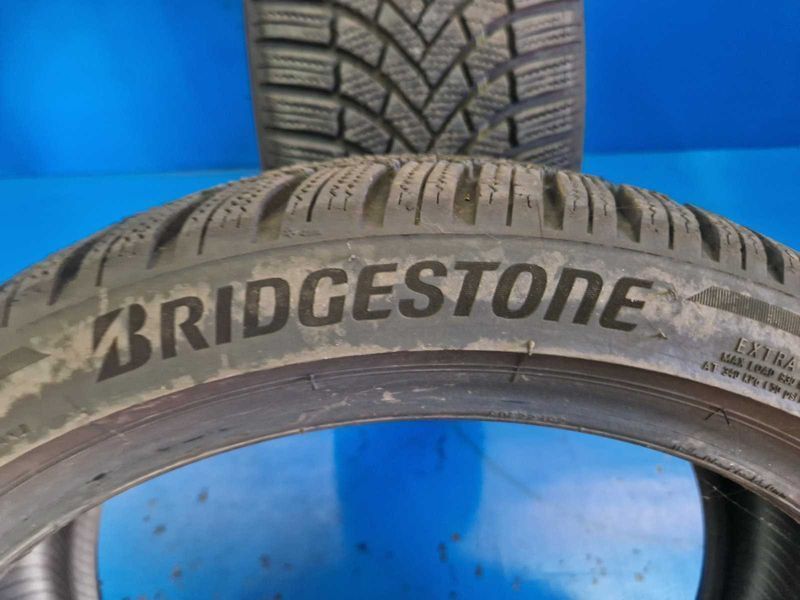 2 Bridgestone R18 225/40
зимни гуми DOT0223