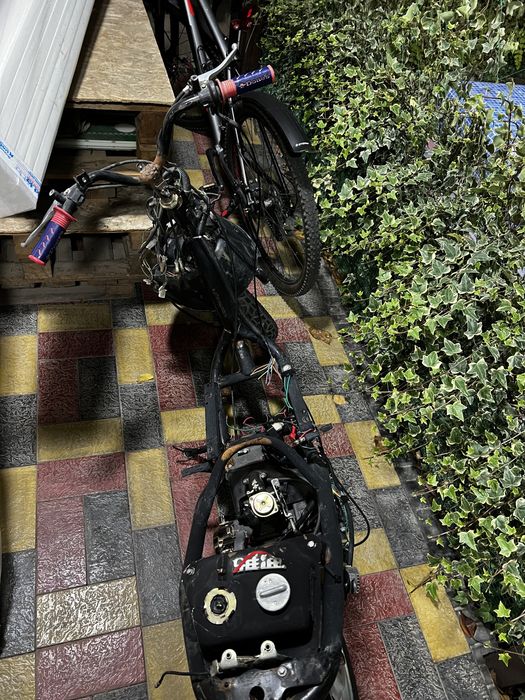 Продаётся скутер китаец