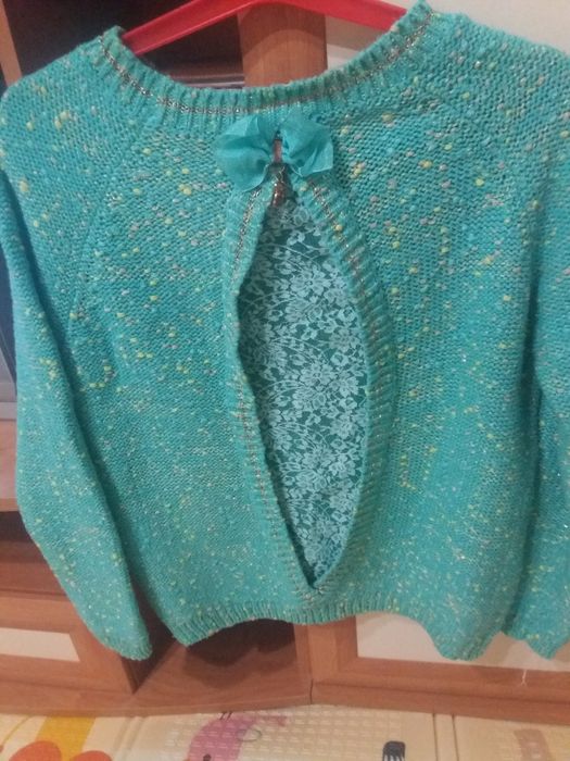 Женские свитера вязанные