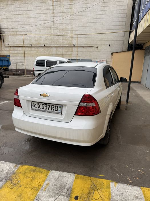 Продая нексия 3 в хорошем состояния