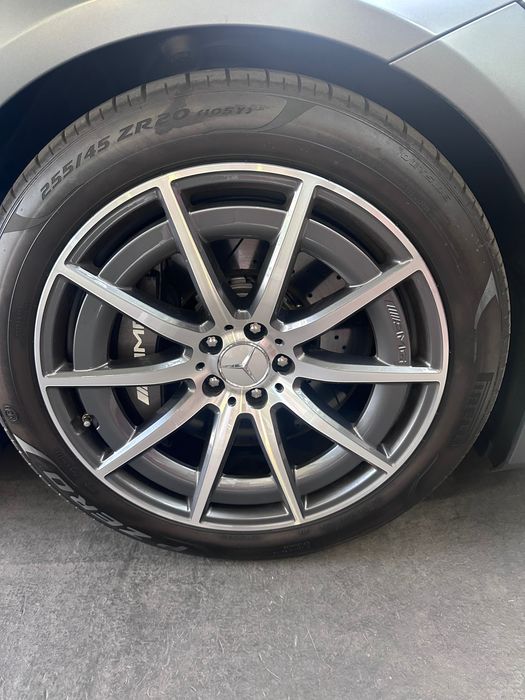 Джанти 20" с гуми за S63AMG W223, неразличими от нови.