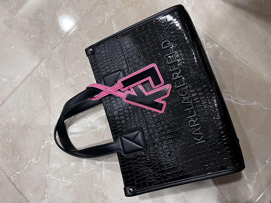 Дамска лачена чанта