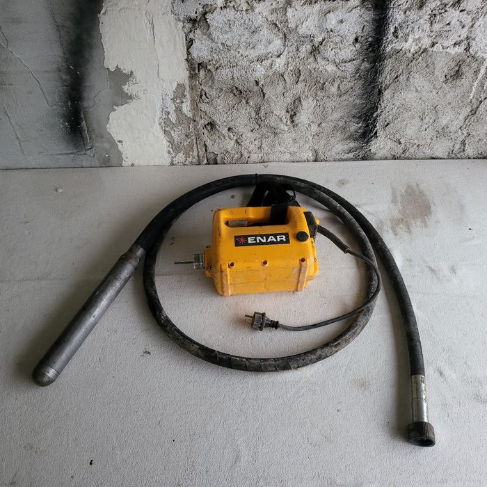 Vibrator beton ENAR AVME / 2025