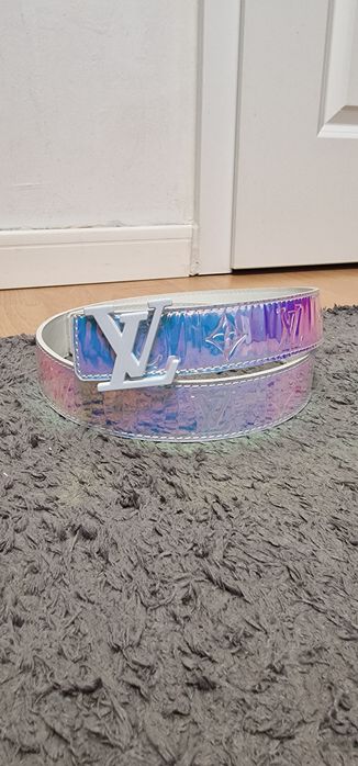 Curea Louis Vuitton Prism