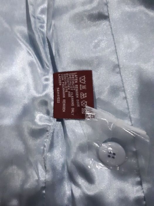 Женская кожаная куртка продается