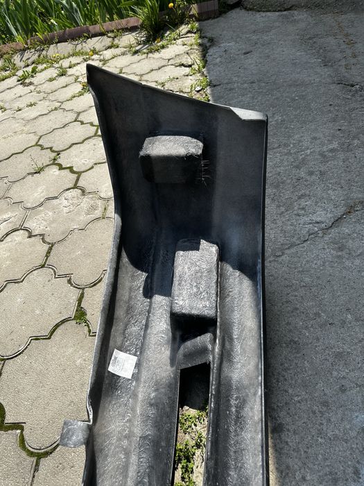 Продам бампера передний задний